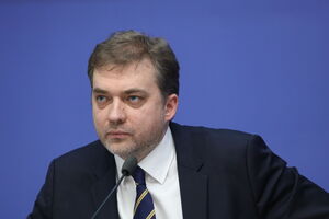 Розведення військ на всій лінії розмежування на Донбасі протяжністю 410 км може тривати роки, сказав Загороднюк