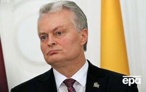 Науседа вважає за краще залишитися в Давосі