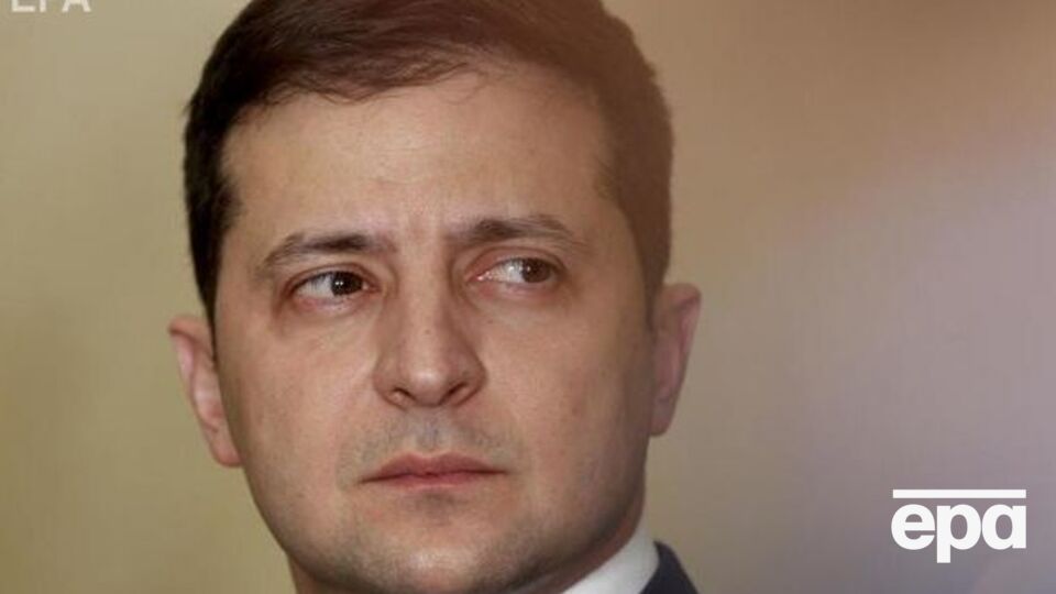 Зеленському не передбачили виплати "13-ї зарплати"
