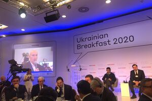 Ярославский – Гончаруку: Я слышал, что "очень нежно" вы будете относиться к иностранным инвесторам – у них будут "няни". Я хочу спросить у премьер-министра: а будут ли "няни" для местных инвесторов?