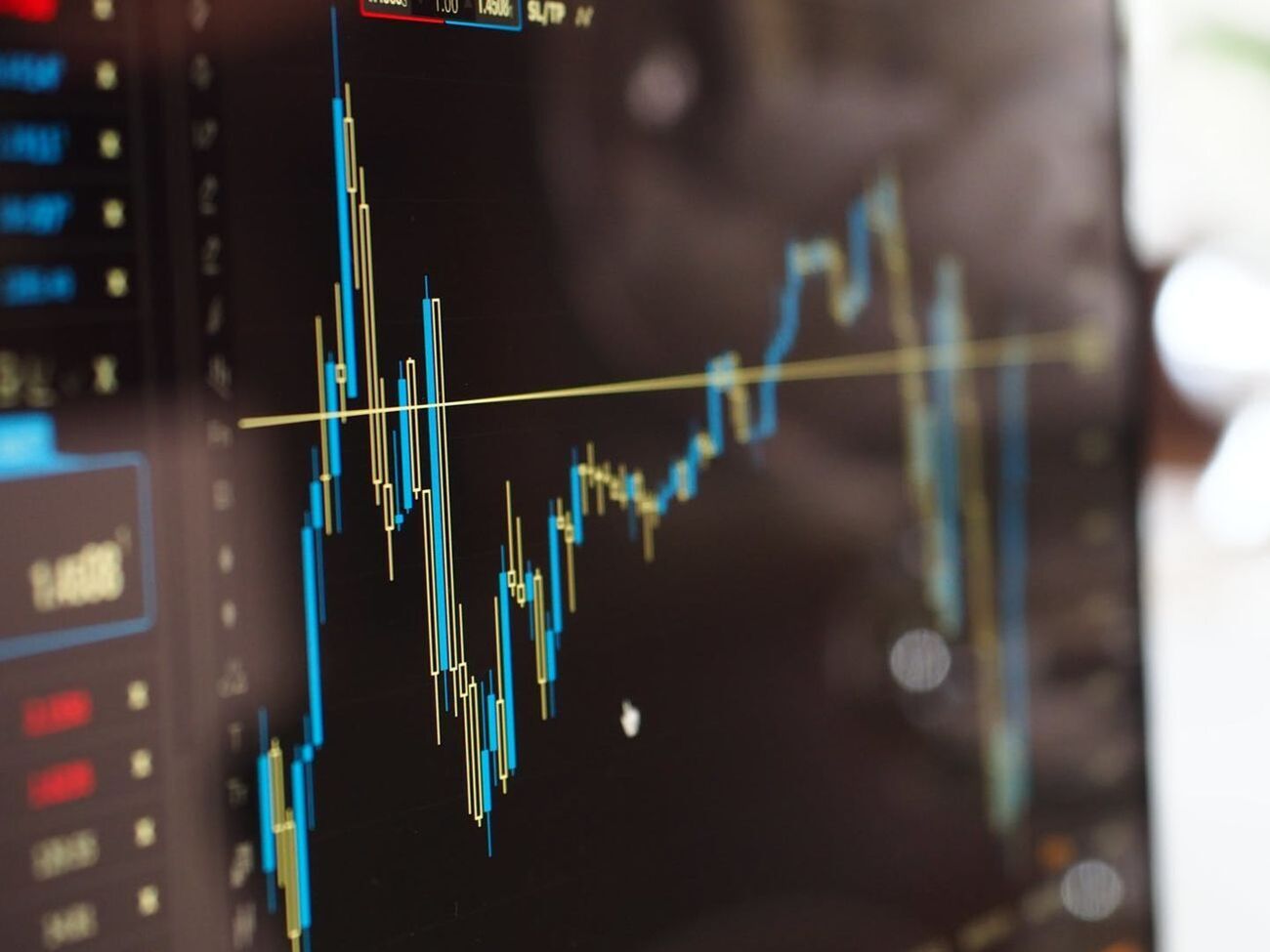 На зарплату в тіньовому секторі економіки витратять приблизно 700 млрд грн