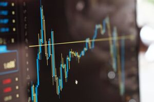 На зарплату в тіньовому секторі економіки витратять приблизно 700 млрд грн