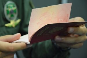 Сегодня все трое вылетели из страны