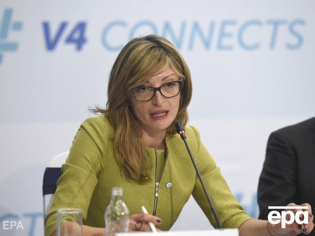 Захариева полагает, что россиян, подозреваемых в шпионаже, вышлют из Болгарии