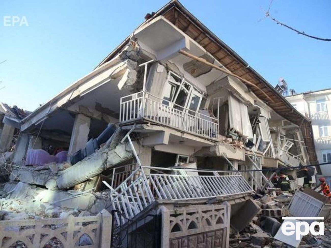 В городе&nbsp;Элязыг было разрушено четыре здания