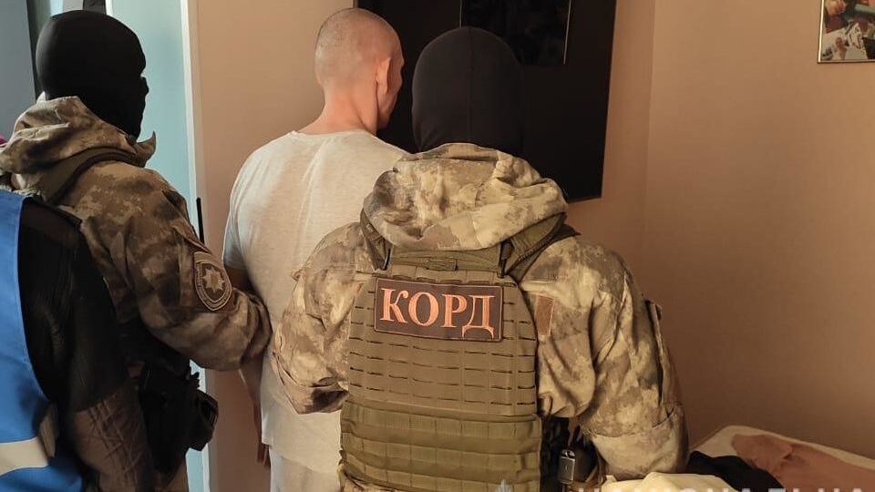 В рамках производства правоохранители провели около 40 обысков