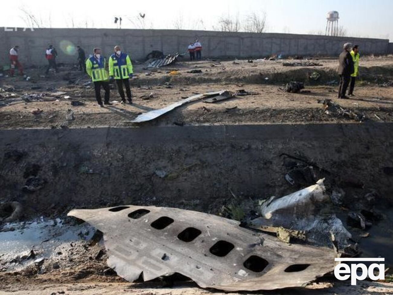 Самолет МАУ потерпел крушение в ночь на 8 января