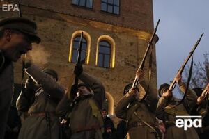 В ходе реконструкции боя использовались холостые патроны