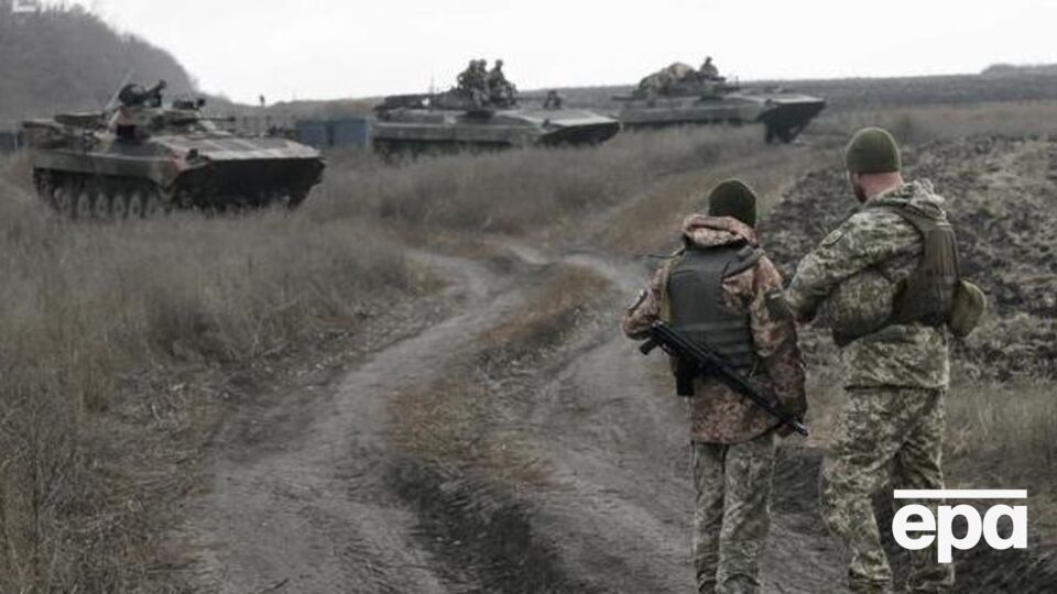 На Донбассе ранен украинский военный