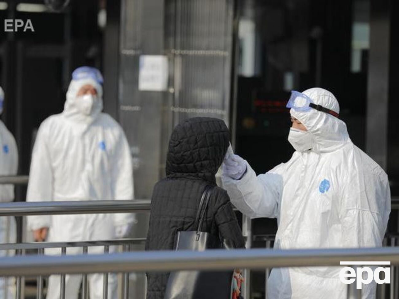 От нового коронавируса погибло уже 56 человек