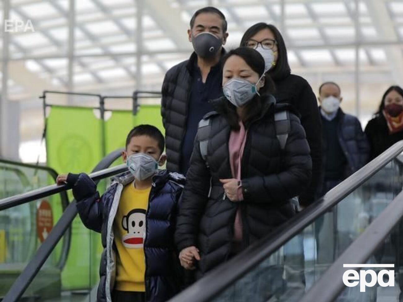 Начальные симптомы заболевания&nbsp;&ndash; повышенная температура и кашель