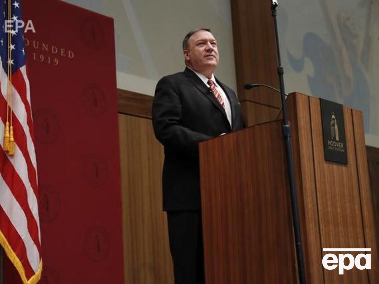 После вопроса о Йованович Помпео заявил, что пришел обсуждать Иран