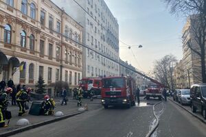 К тушению привлекли 30 человек личного состава и 10 единиц техники
