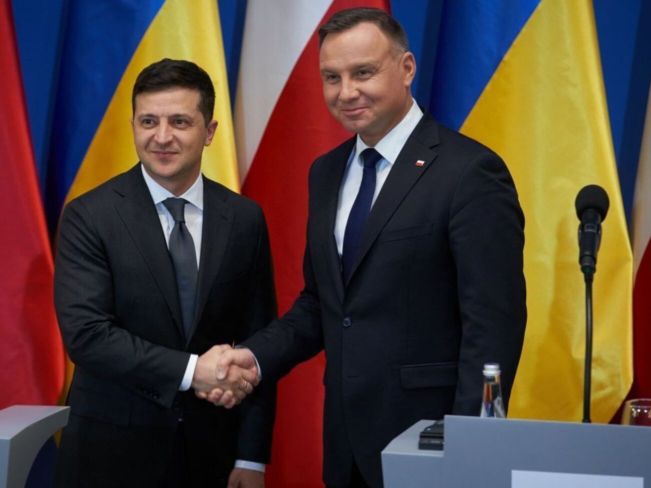 Зеленський і Дуда обговорили відносини між Україною та РФ