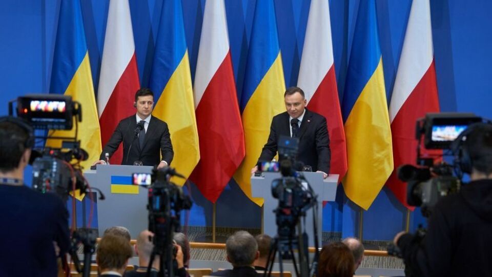 Зеленский: Украина разблокировала мораторий на поисковые работы, польские эксперты провели первые работы во Львовской области