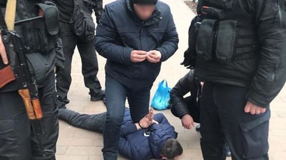 Стрелком оказался 36-летний ранее неоднократно судимый за тяжкие преступления уроженец Донецкой области, сообщили в полиции