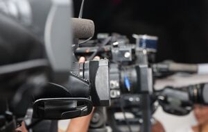 Украинское правительство занялось созданием органов государственного контроля за деятельностью журналистов, заявили в комиссии