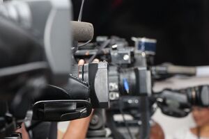 Украинское правительство занялось созданием органов государственного контроля за деятельностью журналистов, заявили в комиссии