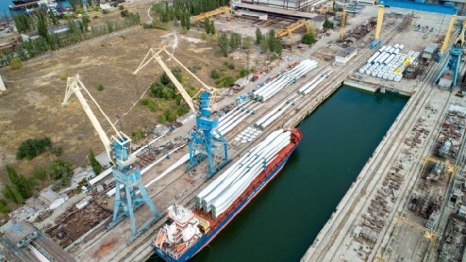 У листопаді 2013 року Господарський суд Миколаївської області визнав завод банкрутом