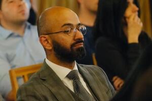 Найєм: Є підозри, що Левін – людина Мангера. Чи стане він казати щось проти нього? Звісно, ні