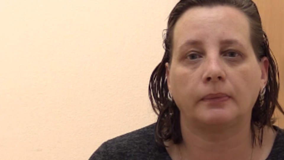 Багатодітну матір затримали у "ЛНР", обвинувативши у "шпигунстві"