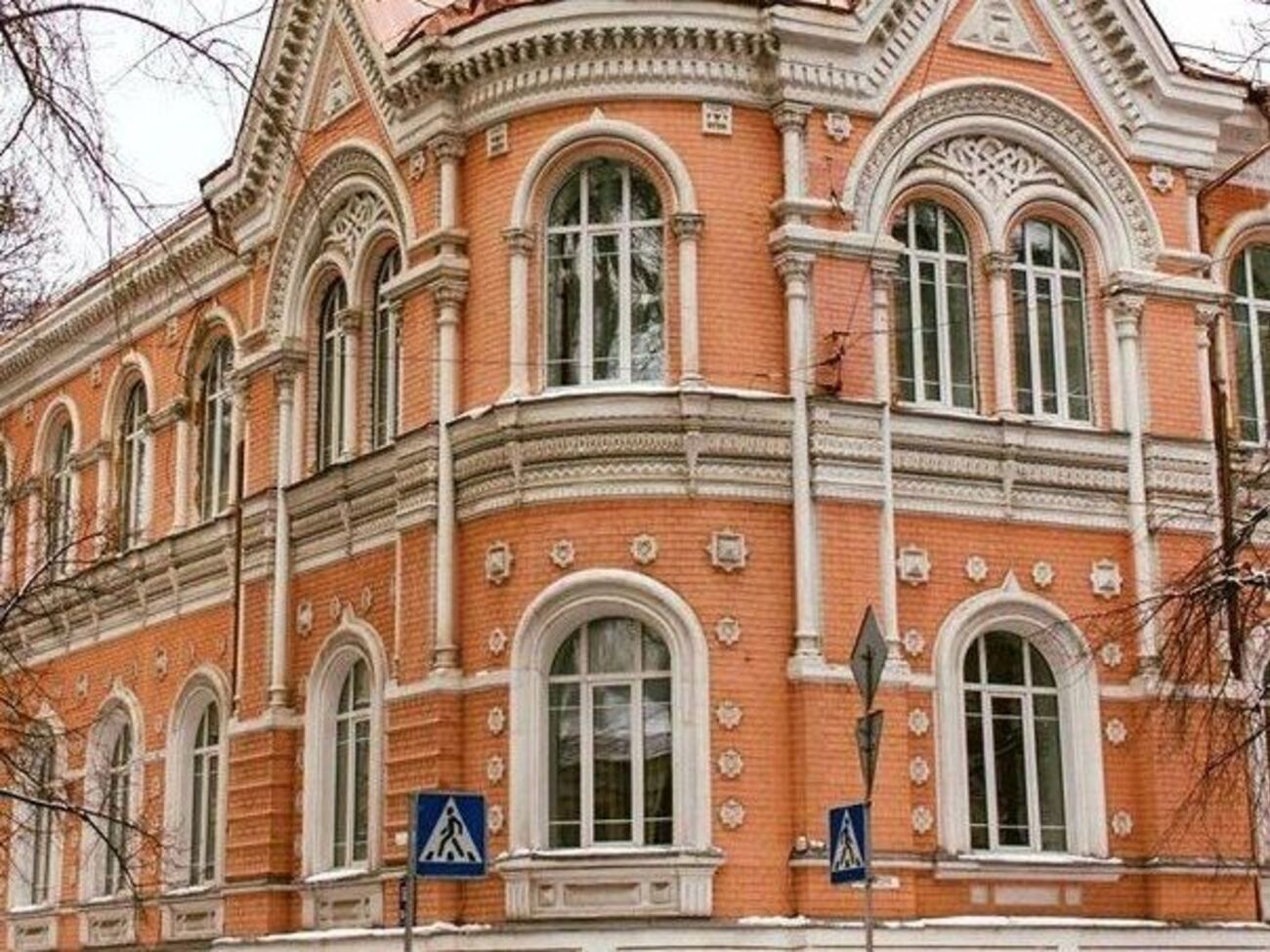 Государственную судебную администрацию в течение трех месяцев прослушивали