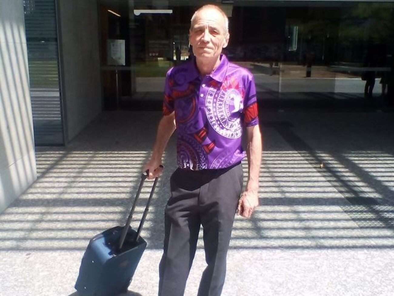 53-летний австралиец утверждает, что является родным сыном 71-летнего принца Чарльза и его жены, 72-летней герцогини Корнуольской Камиллы