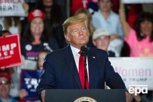 52% американців вважають затримання адміністрацією Трампа допомоги Україні невиправданим