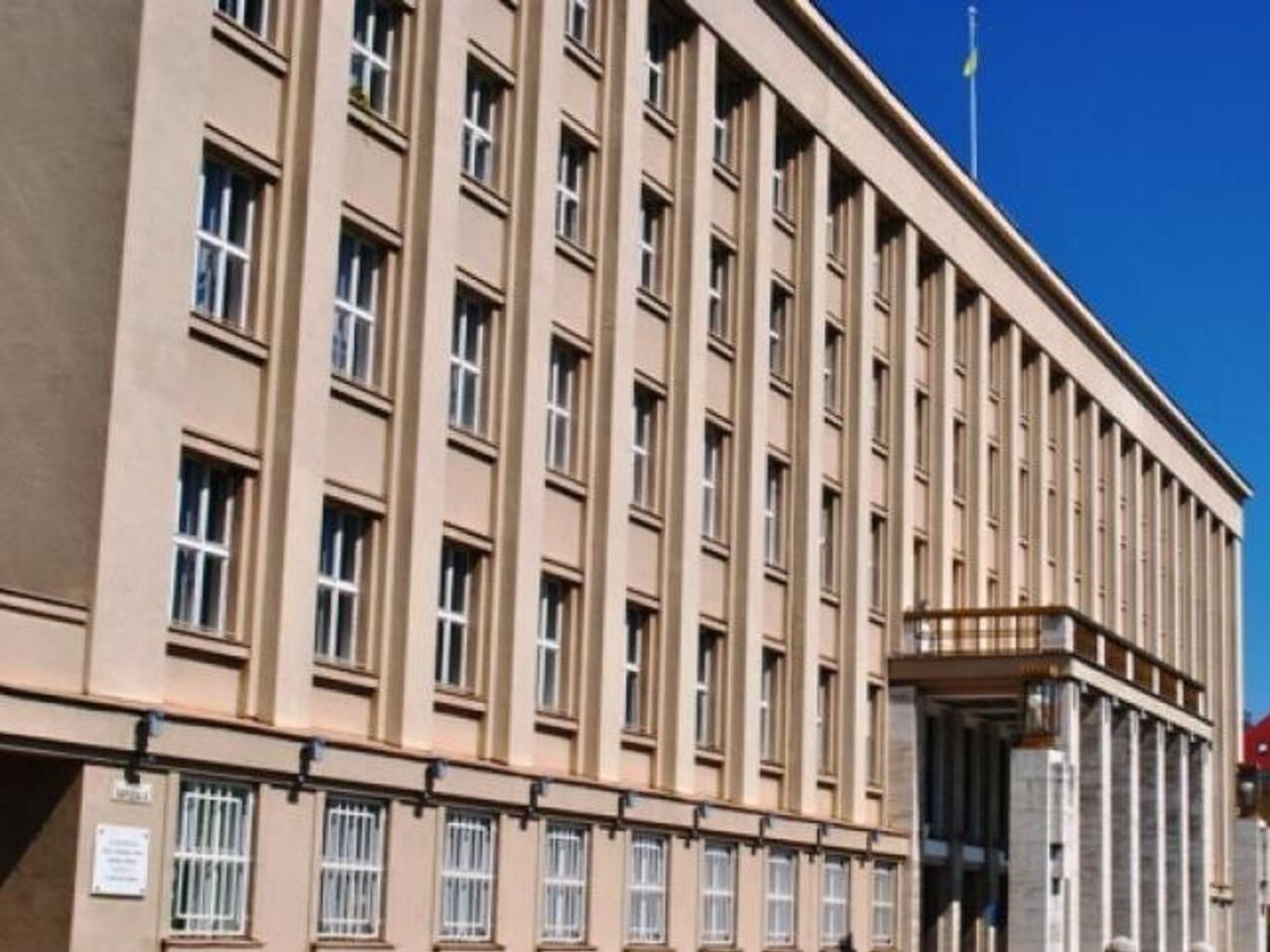 Більш ніж місяць у Закарпатській облдержадміністрації немає голови