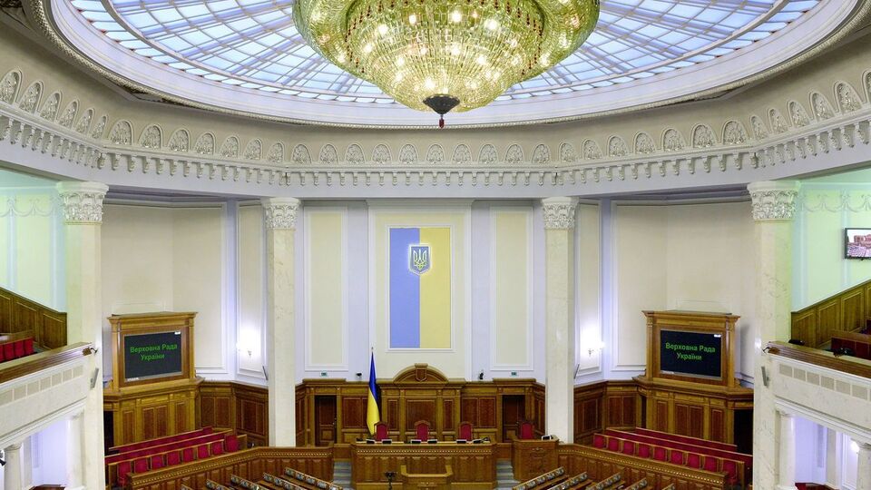 Опитування засвідчує, що в нову Раду пройшли б чотири "старі" партії