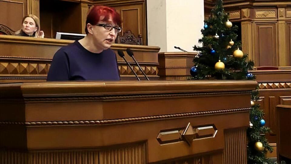 Третьякова: На техническом уровне мы не будем выяснять, что человеку там платят, а будем обеспечивать его пенсией