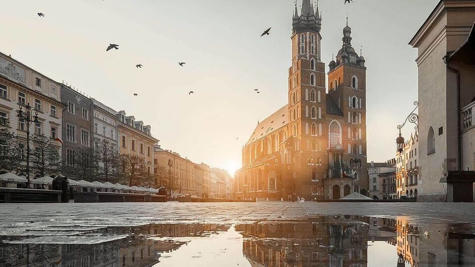 Дах храму, куди впав дрон, пошкоджено не було