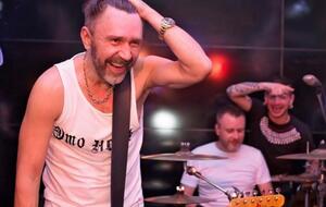 Шнуров (на фото): Зеленский – абсолютно профессиональный политик