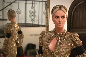 Шарлиз Терон отметили специальным призом