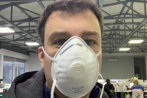 Протягом останнього тижня у великого оптовика купили 1,5 млн медичних масок. Це річний обсяг продажів. Повторюється істерія часів пташиного грипу