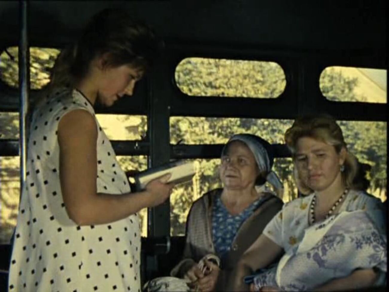 У комедії "Операція "И" та інші пригоди Шурика" Агєєва виконала епізодичну роль молодої вагітної жінки