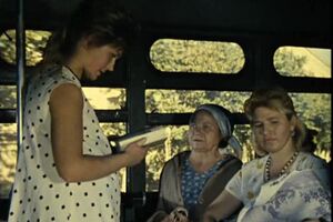 У комедії "Операція "И" та інші пригоди Шурика" Агєєва виконала епізодичну роль молодої вагітної жінки