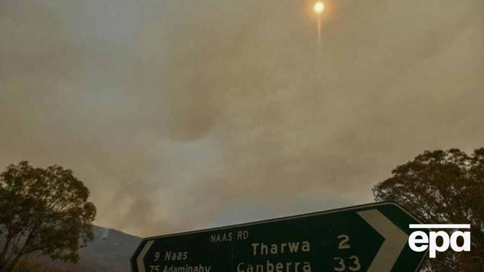 Пожары могут затронуть южные окраины Канберры, в которых живет около 400 тыс. человек