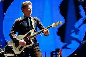 Российскому певцу Валерию Сюткину запретили въезд в Украину