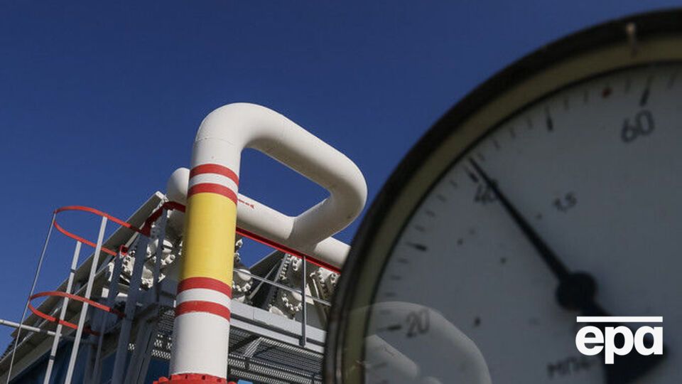 Если "Газпром" решит нарастить поставки газа в Европу, ему придется бронировать дополнительные мощности украинской ГТС