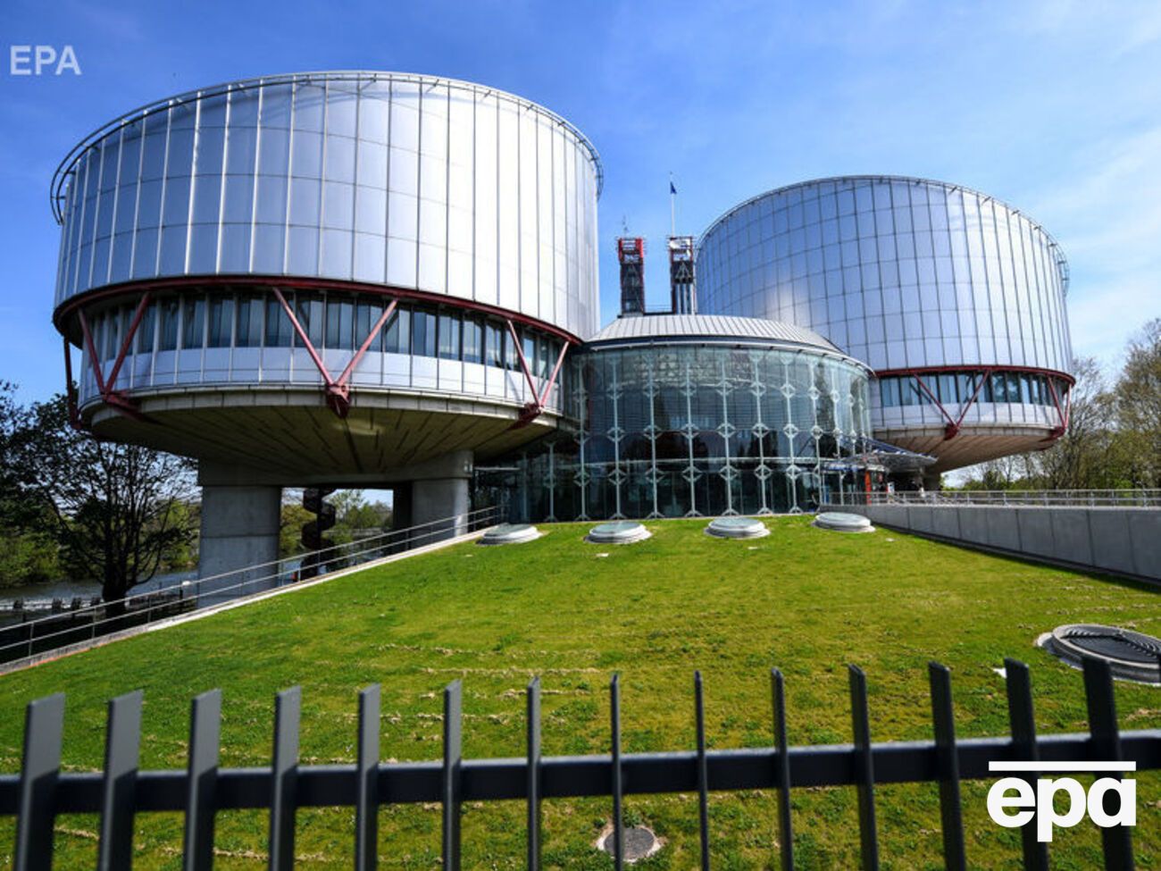 Номинировать ЕСПЧ решило правительство Греции