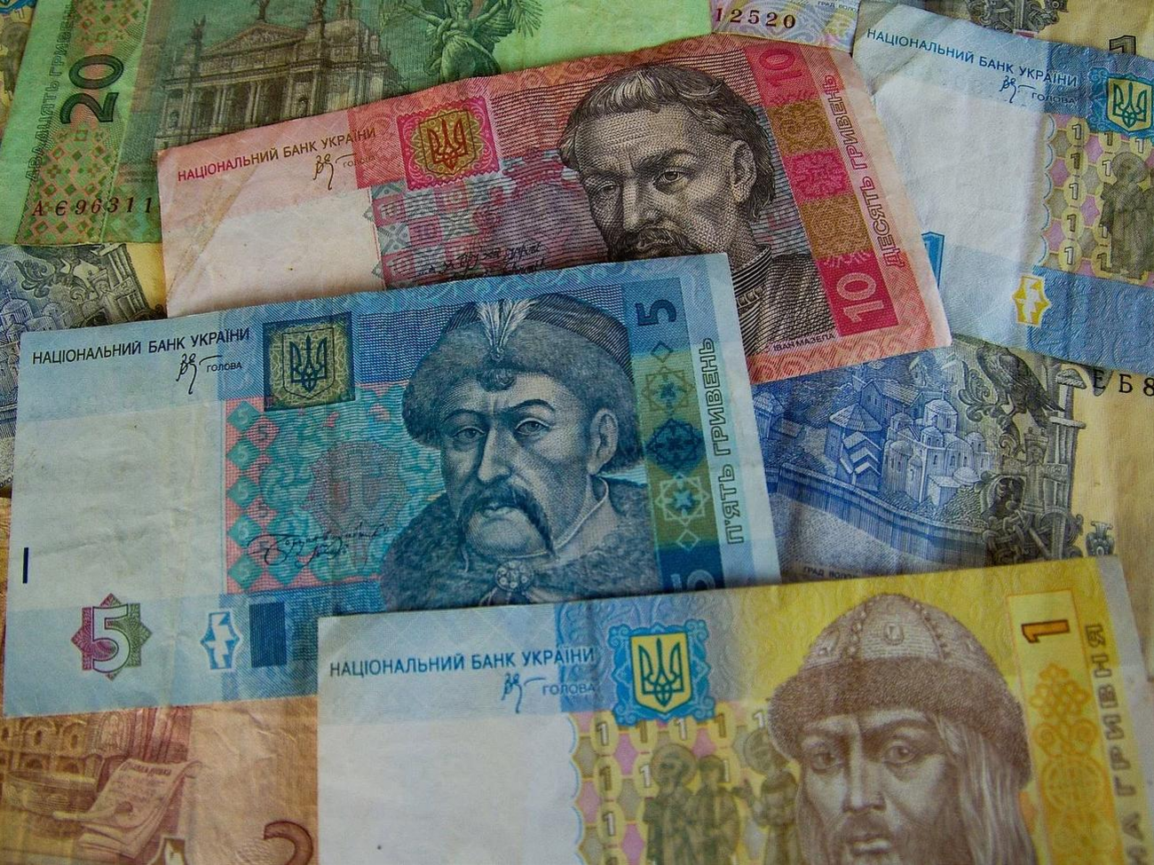 Минимальный гарантированный размер алиментов для детей до шести лет составляет 889,5 грн, сообщили в Минюсте