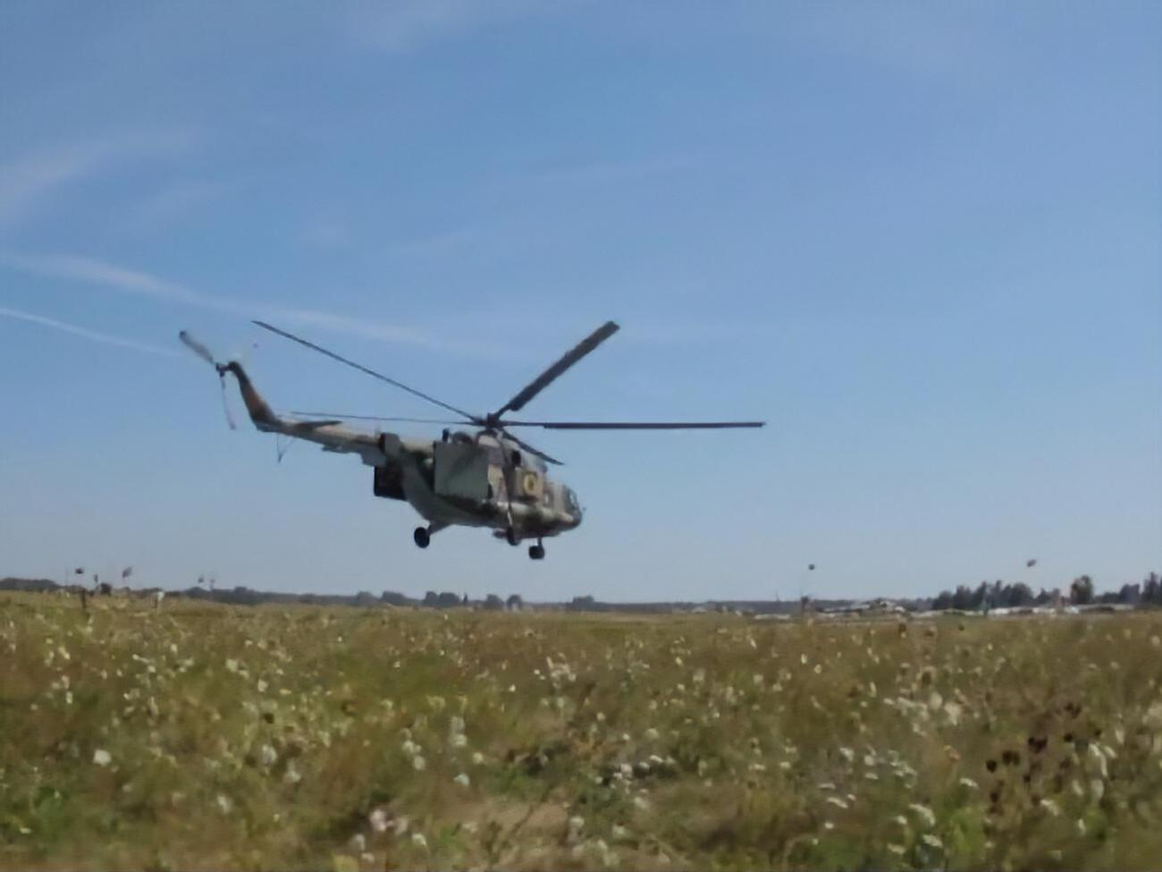 В состав эскадрильи вошли вертолеты Ми-2 и Ми-8