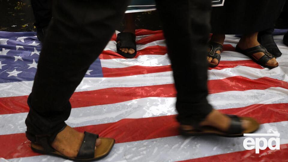 После убийства иранского генерала Сулеймани на Ближнем Востоке начались антиамериканские протесты. Фоторепортаж