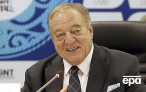 Аян руководит Международной федерацией тяжелой атлетики с 2000 года