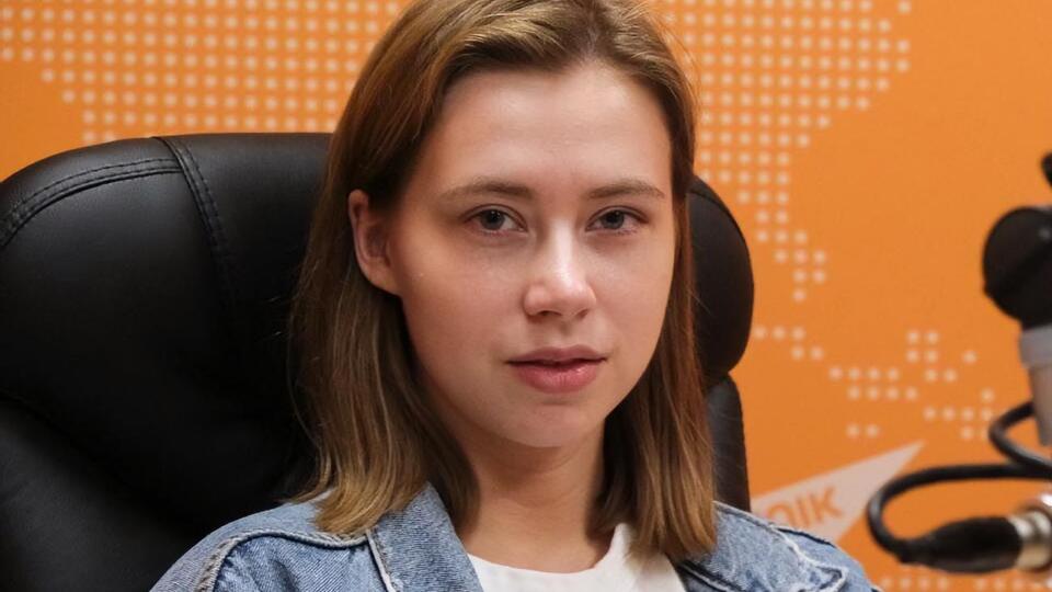 Пресс-секретарь Госпогранслужбы Андрей Демченко сказал, что Митрошиной могут запретить въезд в Украину на три года