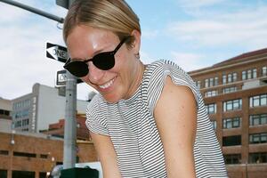 Севіньї показала округлий живіт