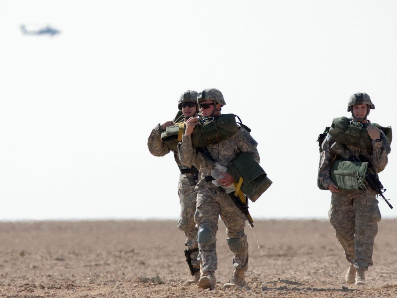 Обстреляли авиабазу Аль-Асад