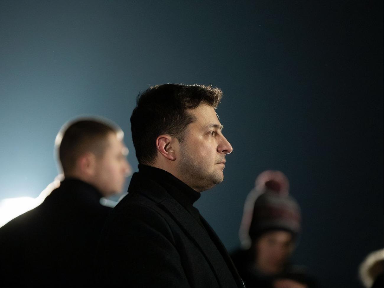 Зеленський: Пасажирський літак авіакомпанії МАУ зазнав катастрофи і впав неподалік аеропорту