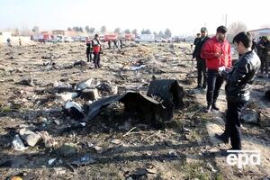 Сотрудники авиакомпании выясняют точное количество пассажиров на борту разбившегося в Тегеране самолета